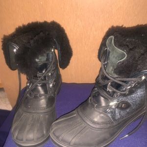 Crocs Womens All Cast II Luxe Snow Boots Black Shimmer